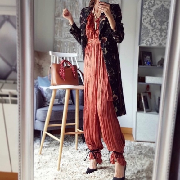 WRINKLED LOOK JUMPSUIT - Picture 7 of 7